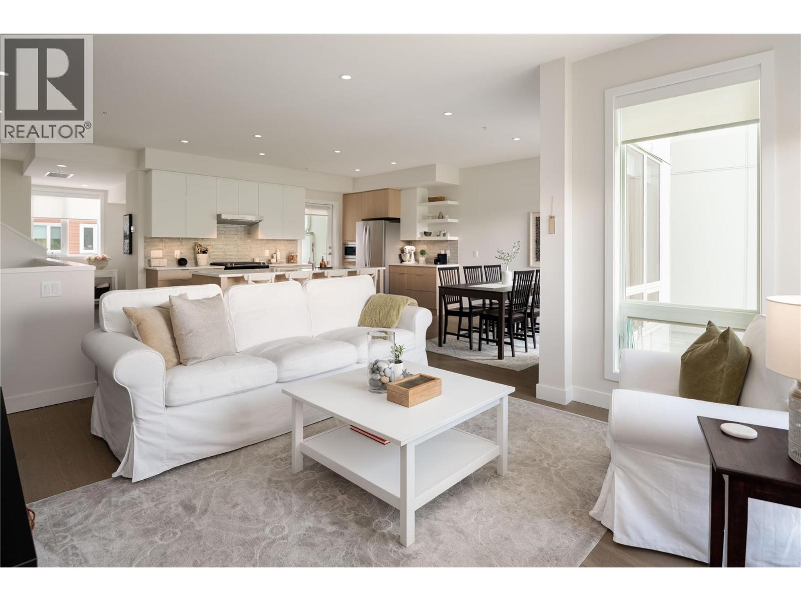 3719 WOODSDALE Road Unit# 17