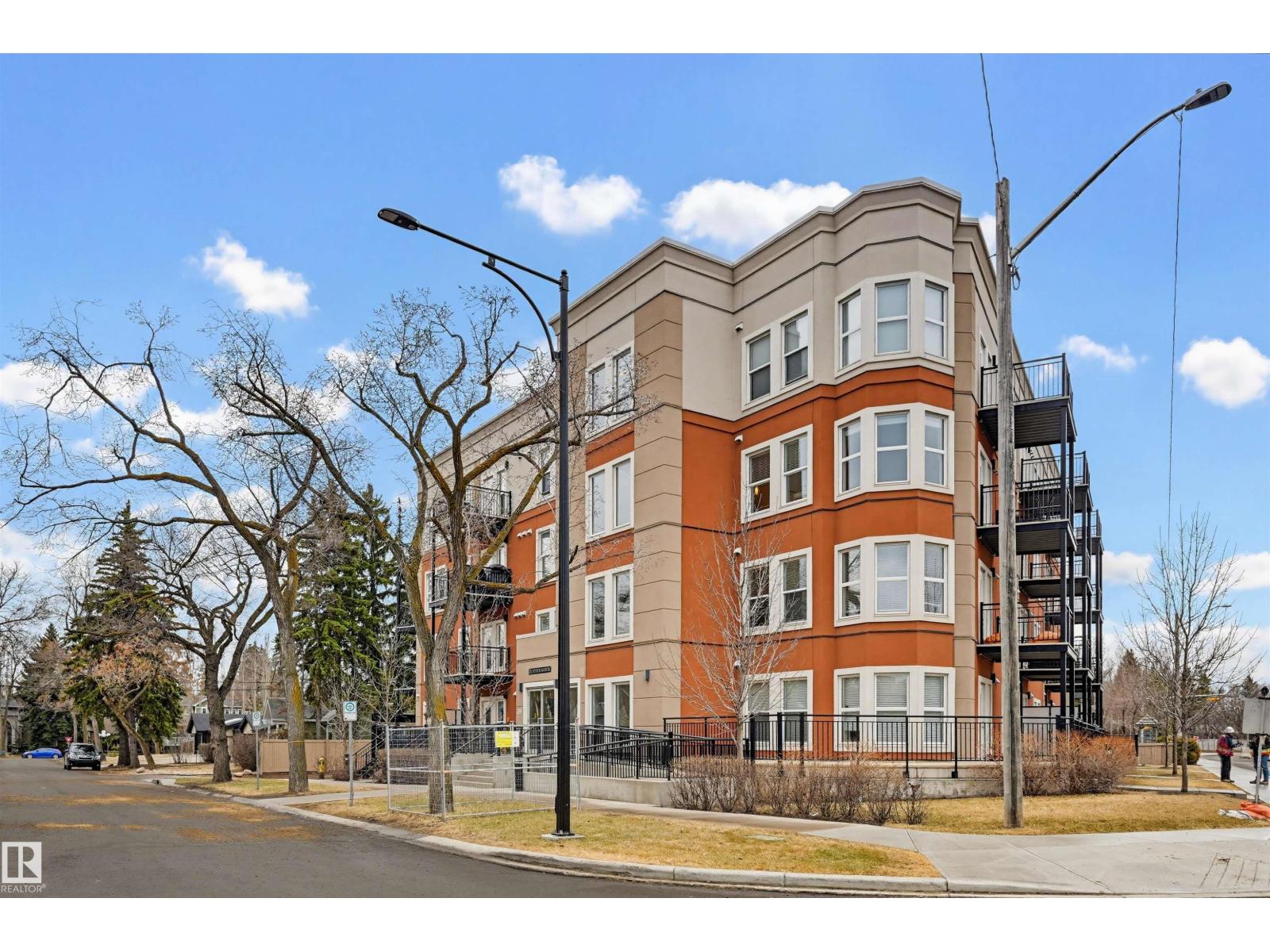 #405 10126 144 ST NW