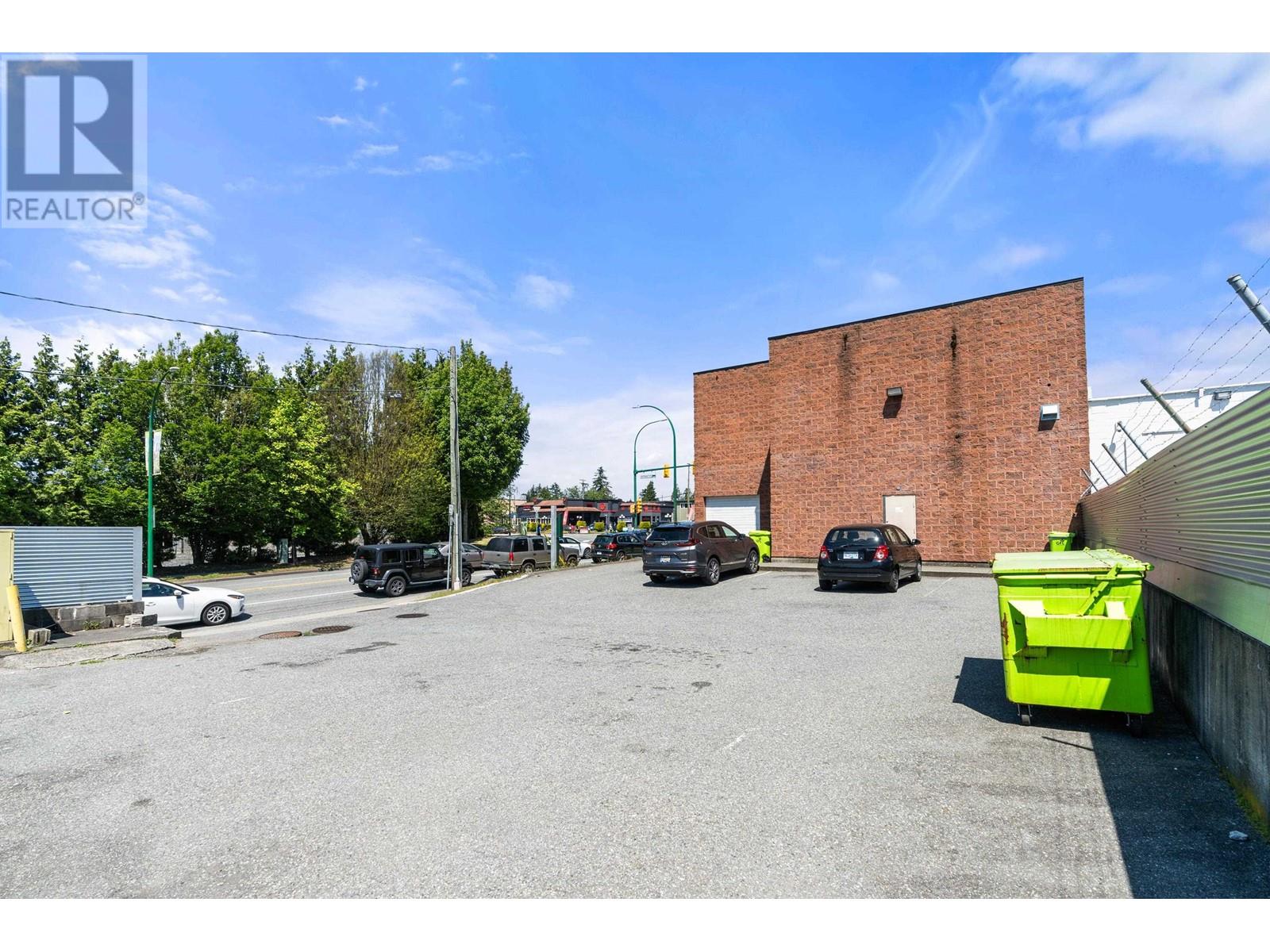 6908 KINGSWAY
