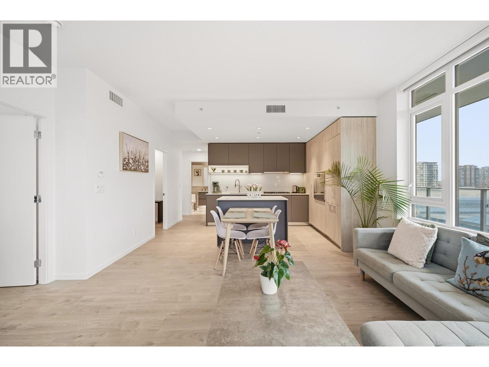 619 6300 MINORU BOULEVARD