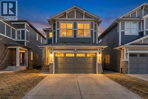 260 Lucas Way NW Calgary AB T3P0R5
