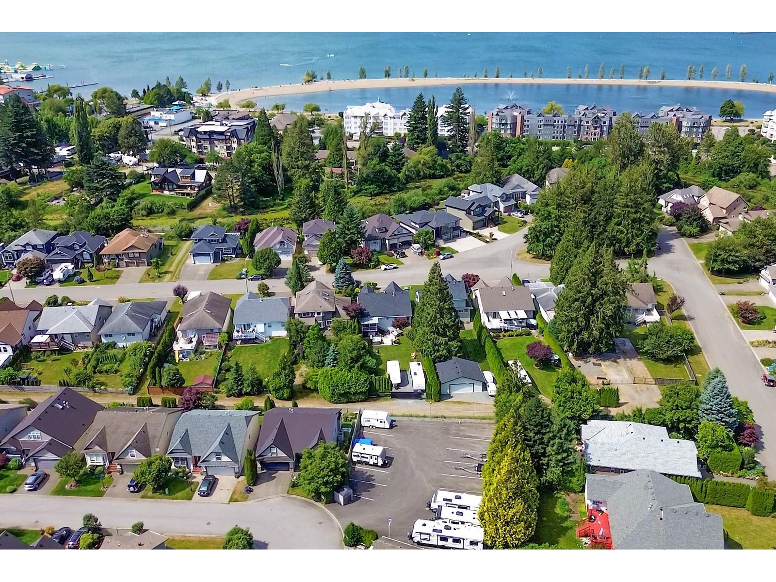 248 MIAMI RIVER DRIVE|Harrison Hot Springs