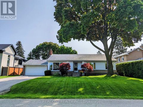 1570 PARK ROYALE BOULEVARD Mississauga (Lakeview) ON L5E2Z4