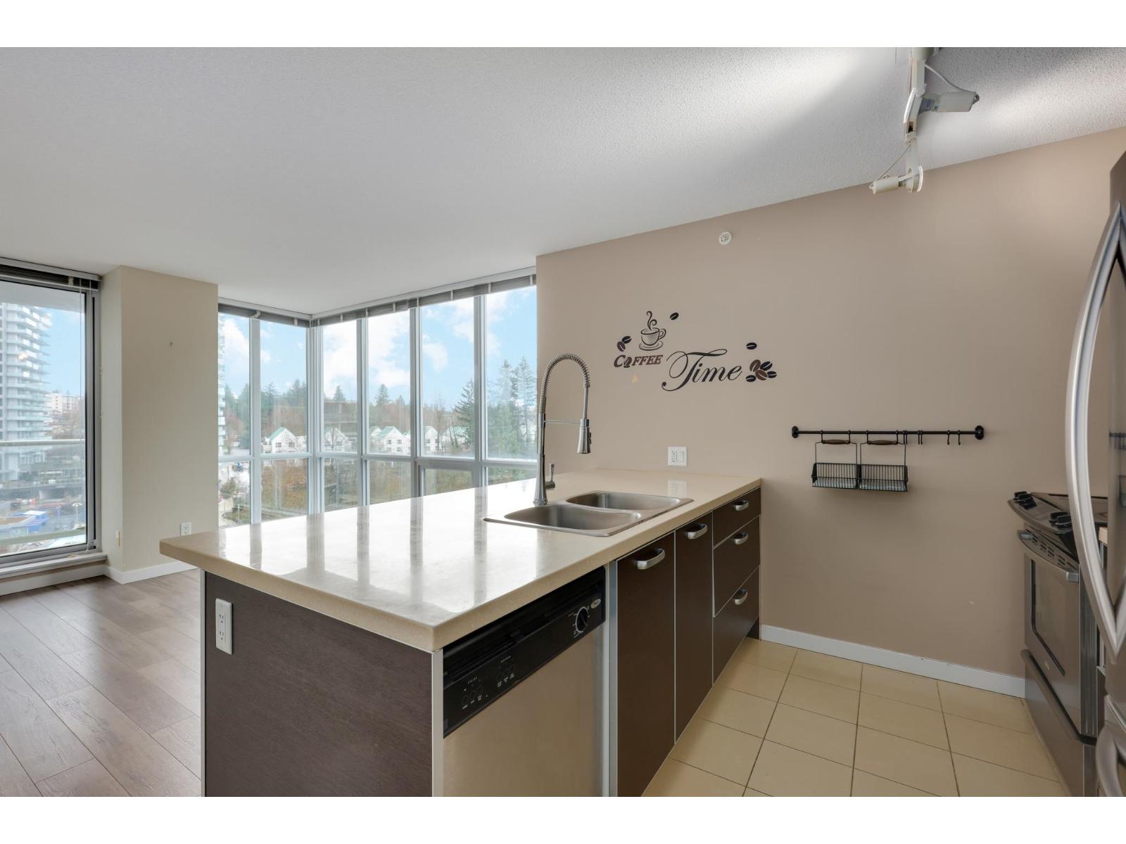 604 9981 WHALLEY BOULEVARD