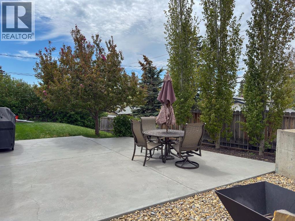 5839 Dalkeith Hill NW