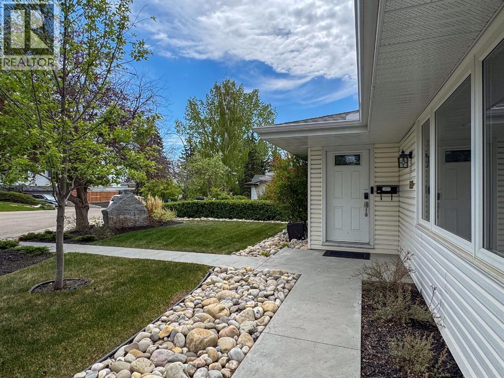 5839 Dalkeith Hill NW