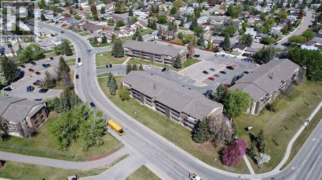 304, 401 Columbia Boulevard W