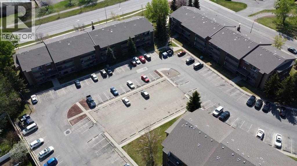 304, 401 Columbia Boulevard W