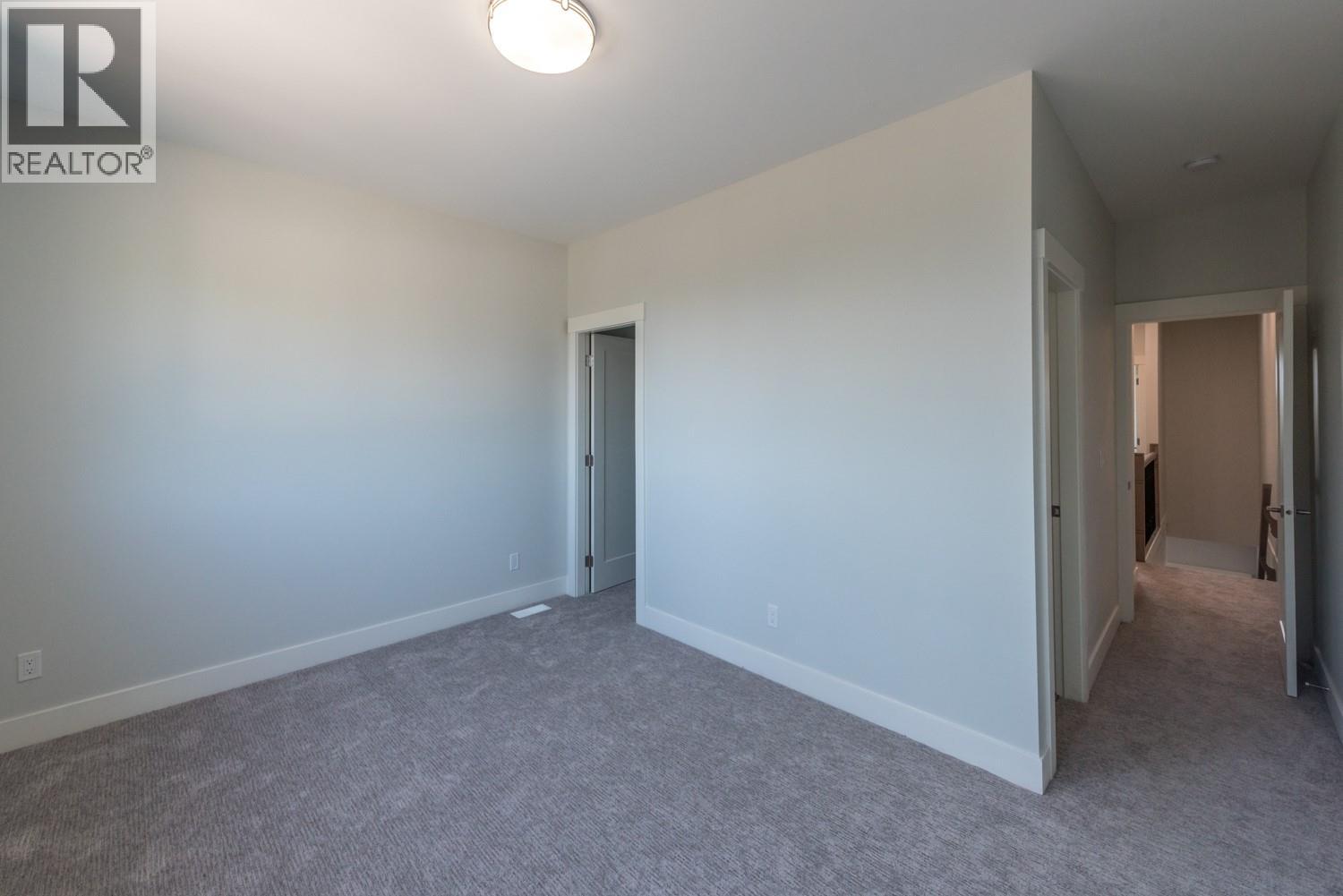 742 kamloops Avenue Unit# 101