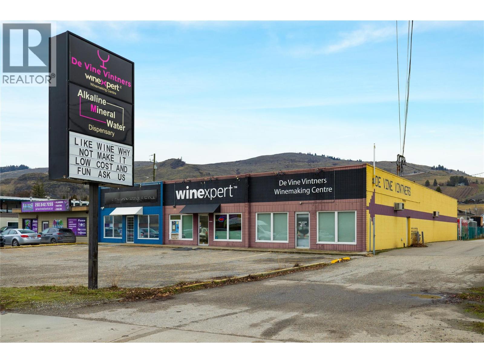 4313 25 Avenue Unit# 2A & 3A