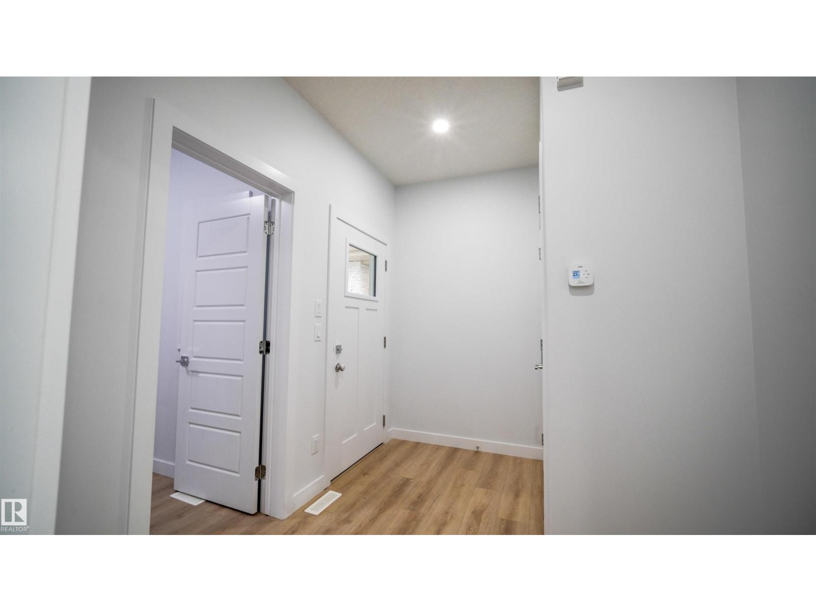 3708 40 Ave