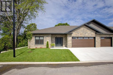 26 - 1182 QUEEN STREET Kincardine ON N2Z1G4