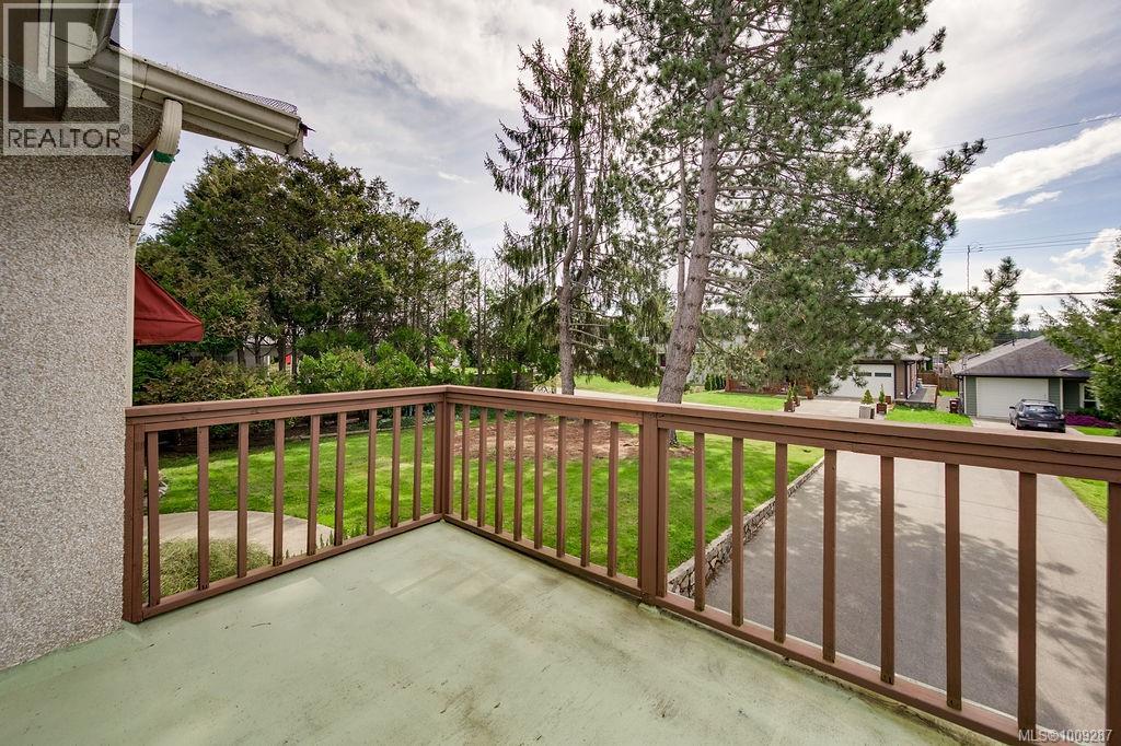 1080 Holly Park Rd