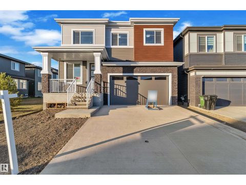8734 MAYDAY LN SW Edmonton AB T6X2L3