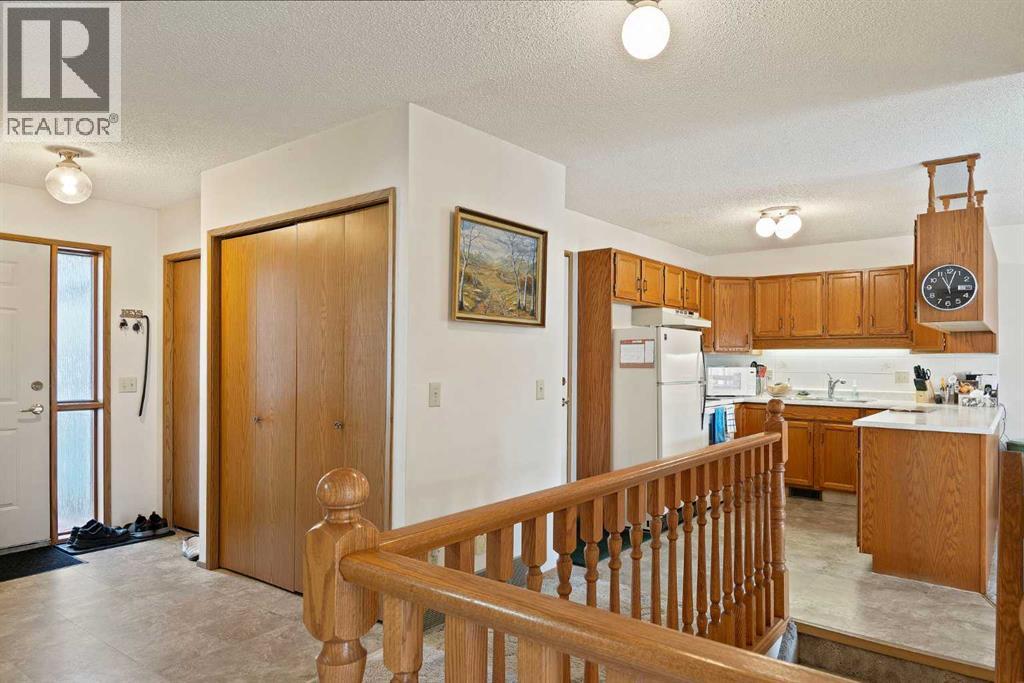 40 Sandarac Circle NW