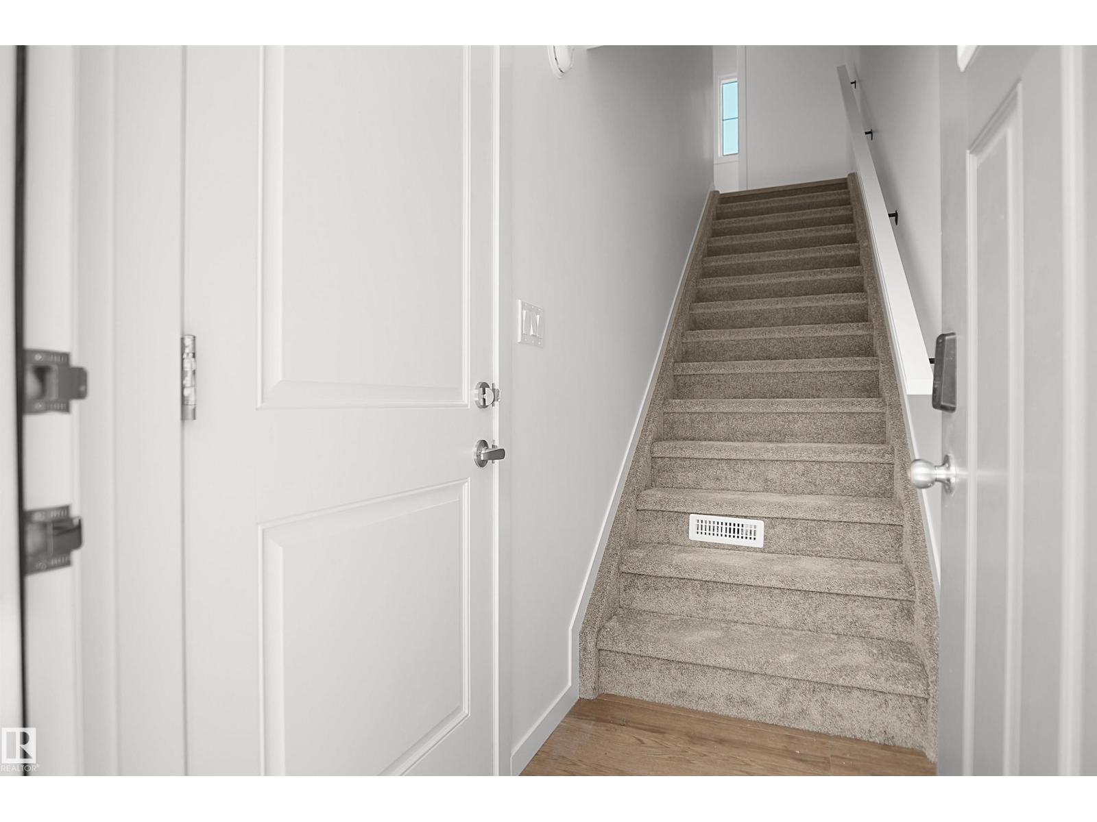#67 17319 5 ST NE