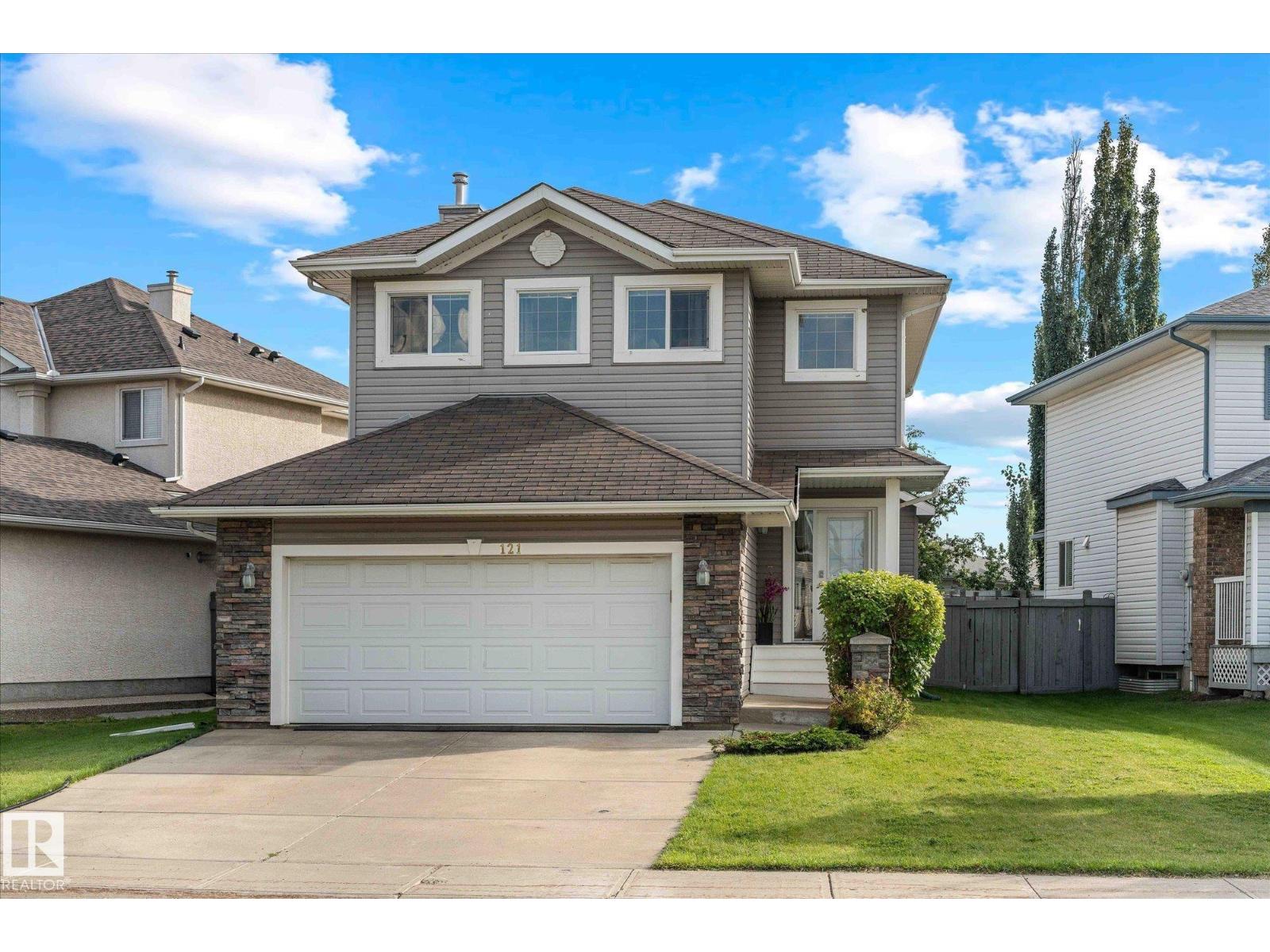 121 CASTLE DR NW