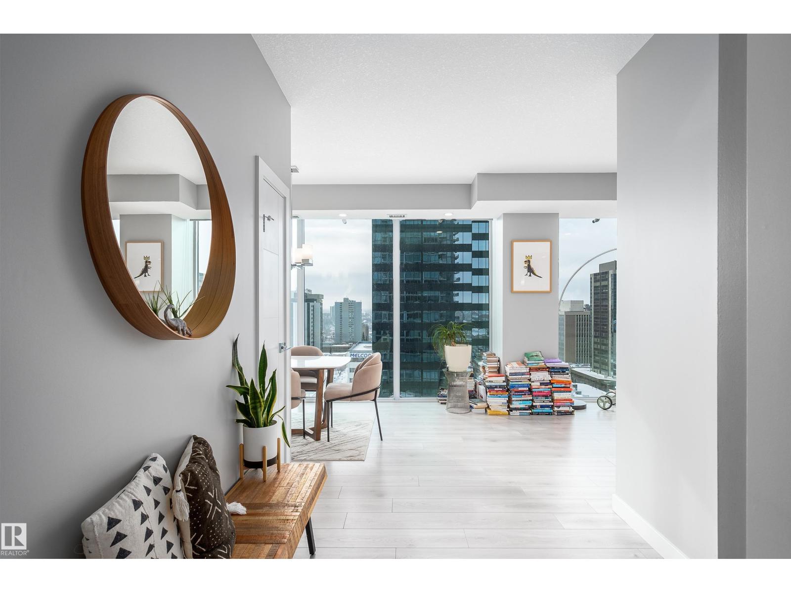 #1700 10180 103 ST NW