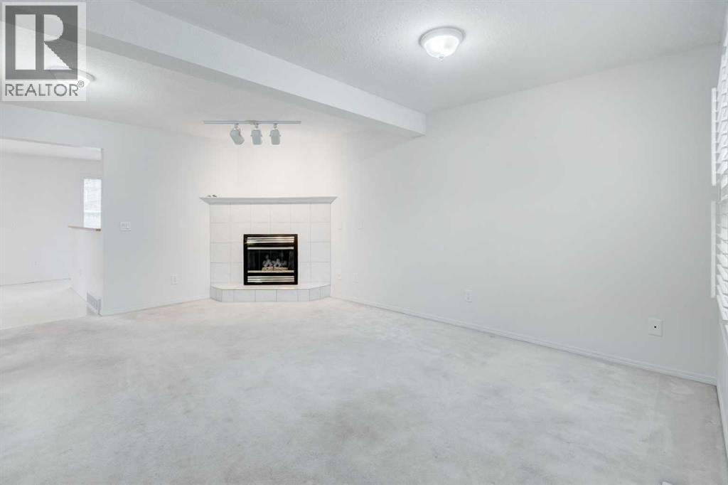 26 Sandpiper Court NW