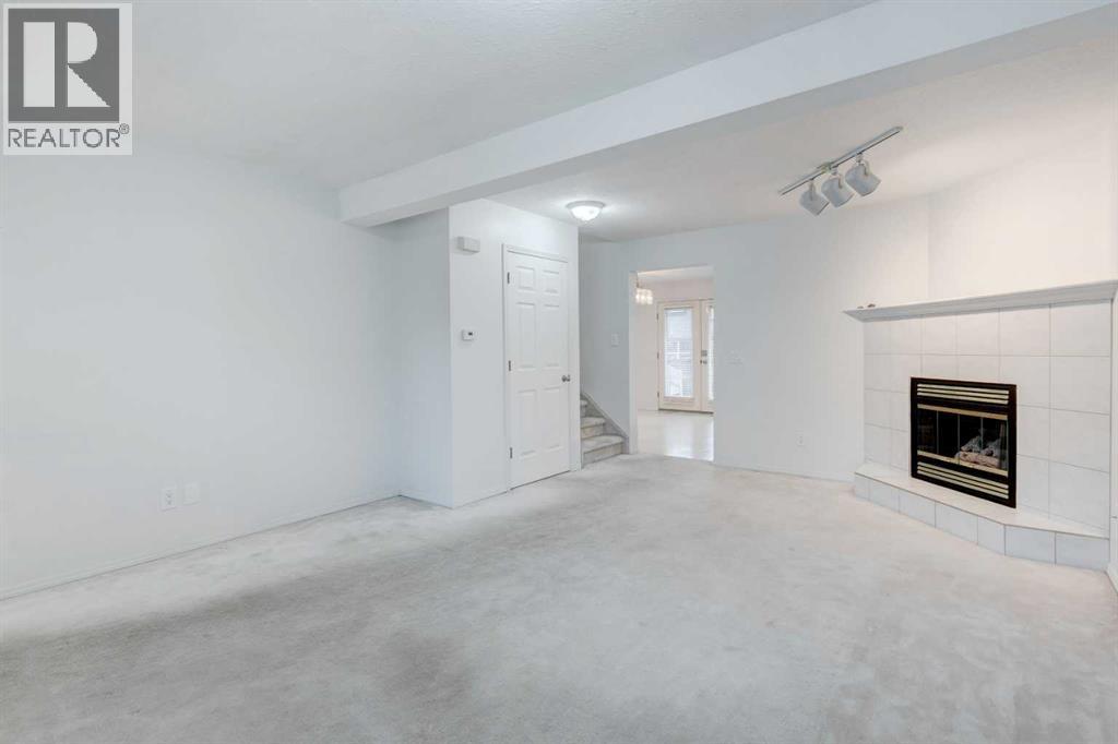 26 Sandpiper Court NW