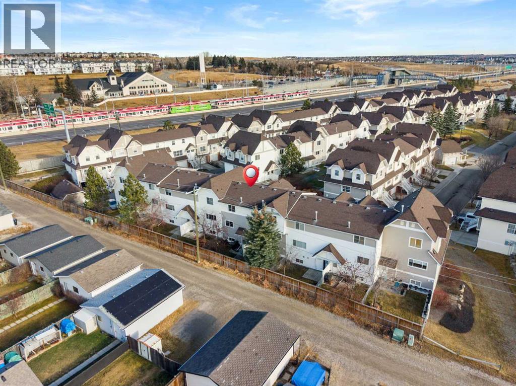 135 Tuscany Springs Gardens NW