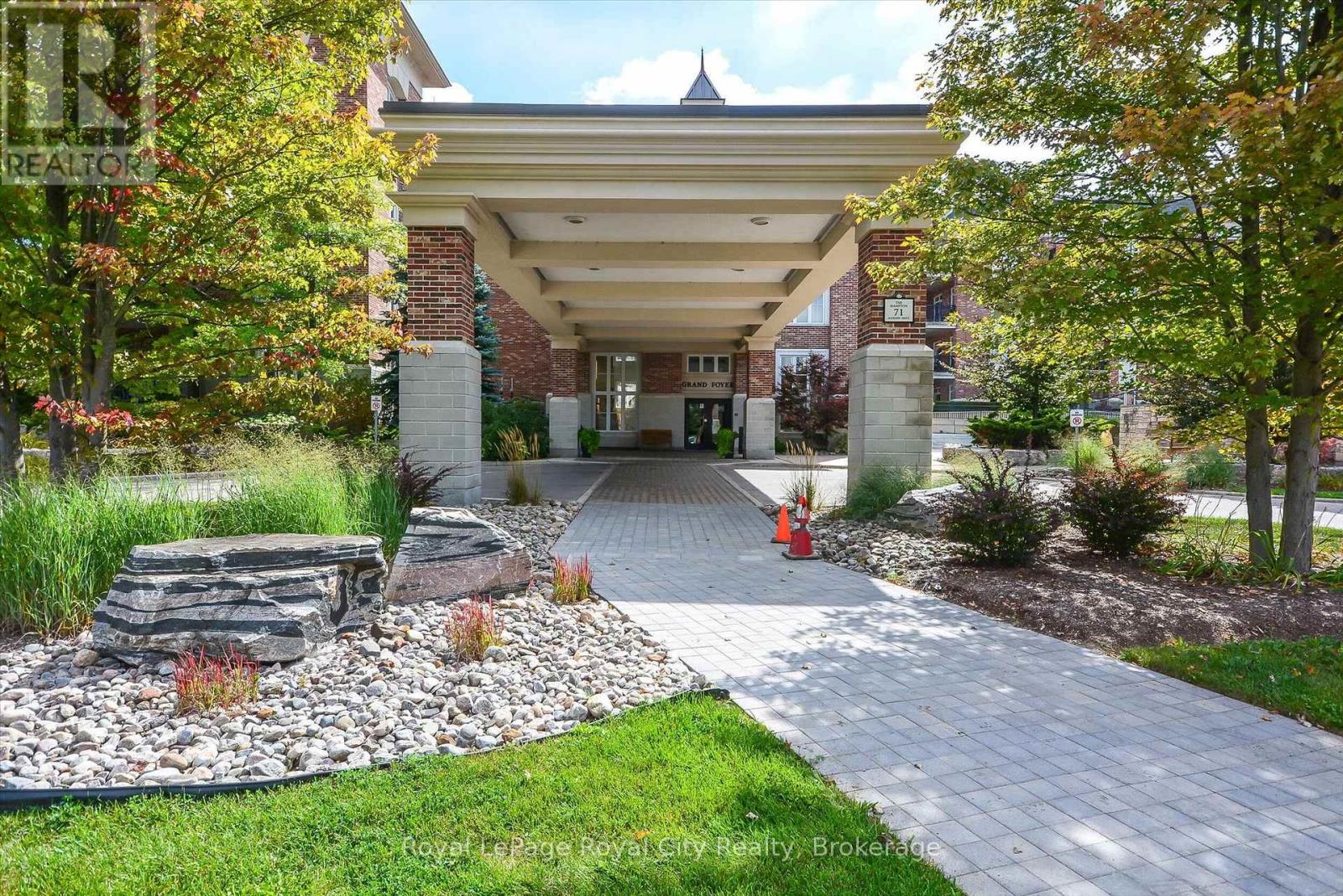 112 - 71 BAYBERRY DRIVE