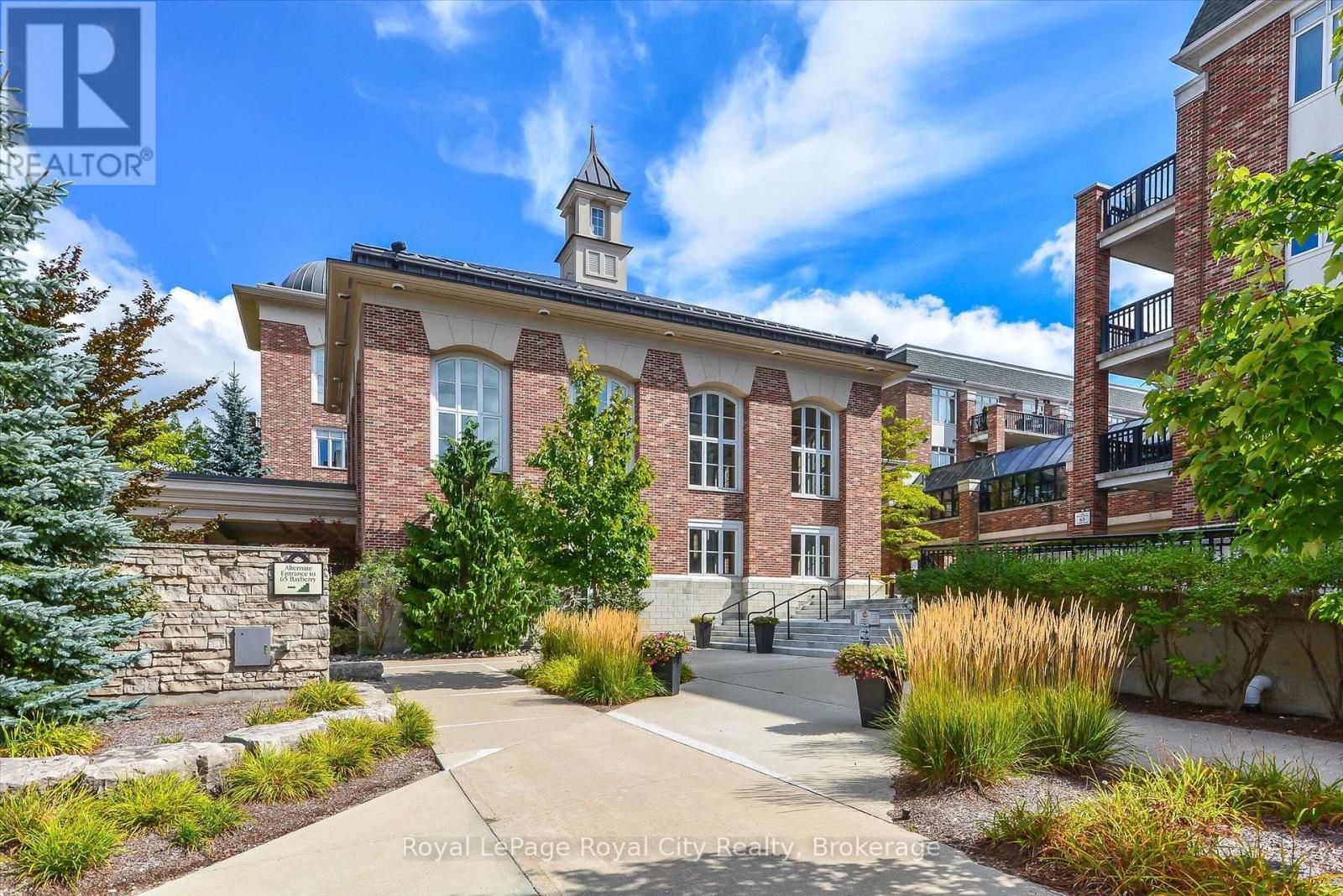 112 - 71 BAYBERRY DRIVE