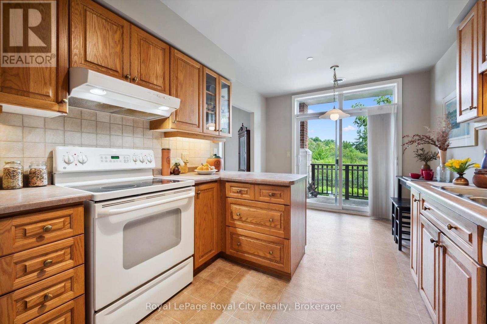 112 - 71 BAYBERRY DRIVE