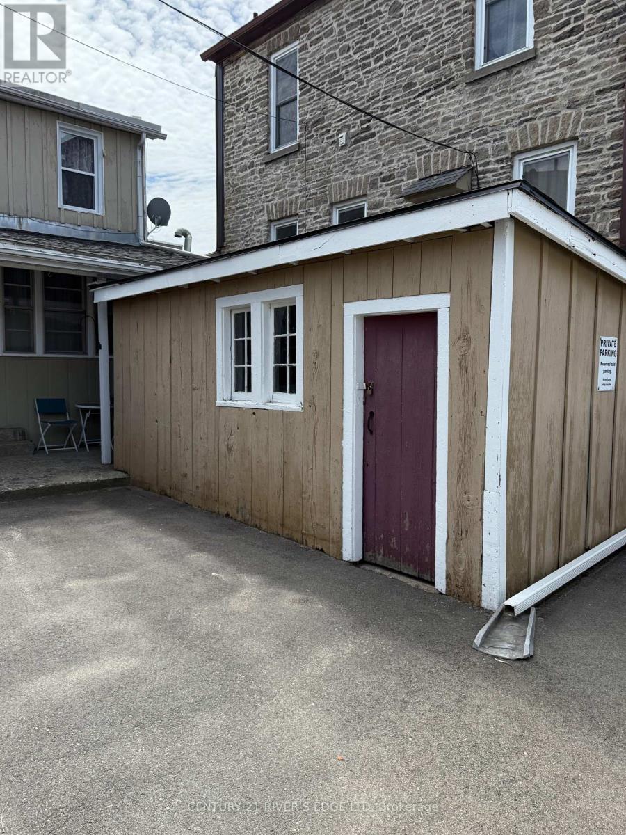 108-112 KING STREET W