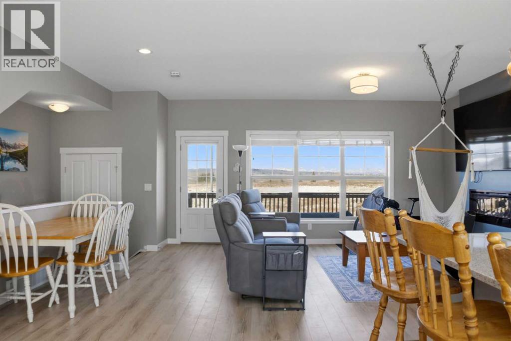 1203, 32 Horseshoe Crescent