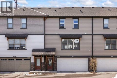 1203, 32 Horseshoe Crescent Cochrane AB T4C2P4