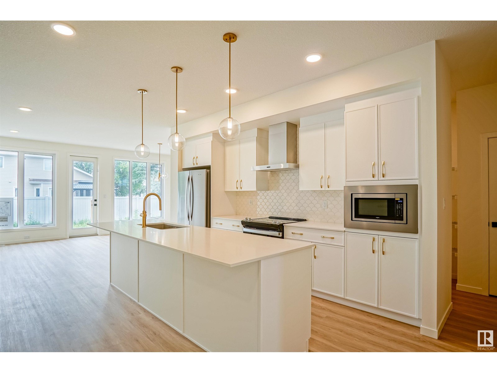 17346 98A ST NW