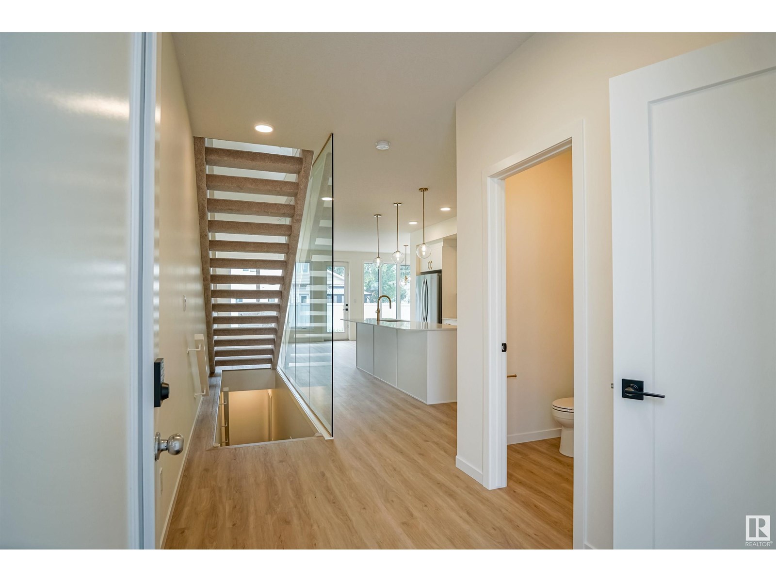 17346 98A ST NW