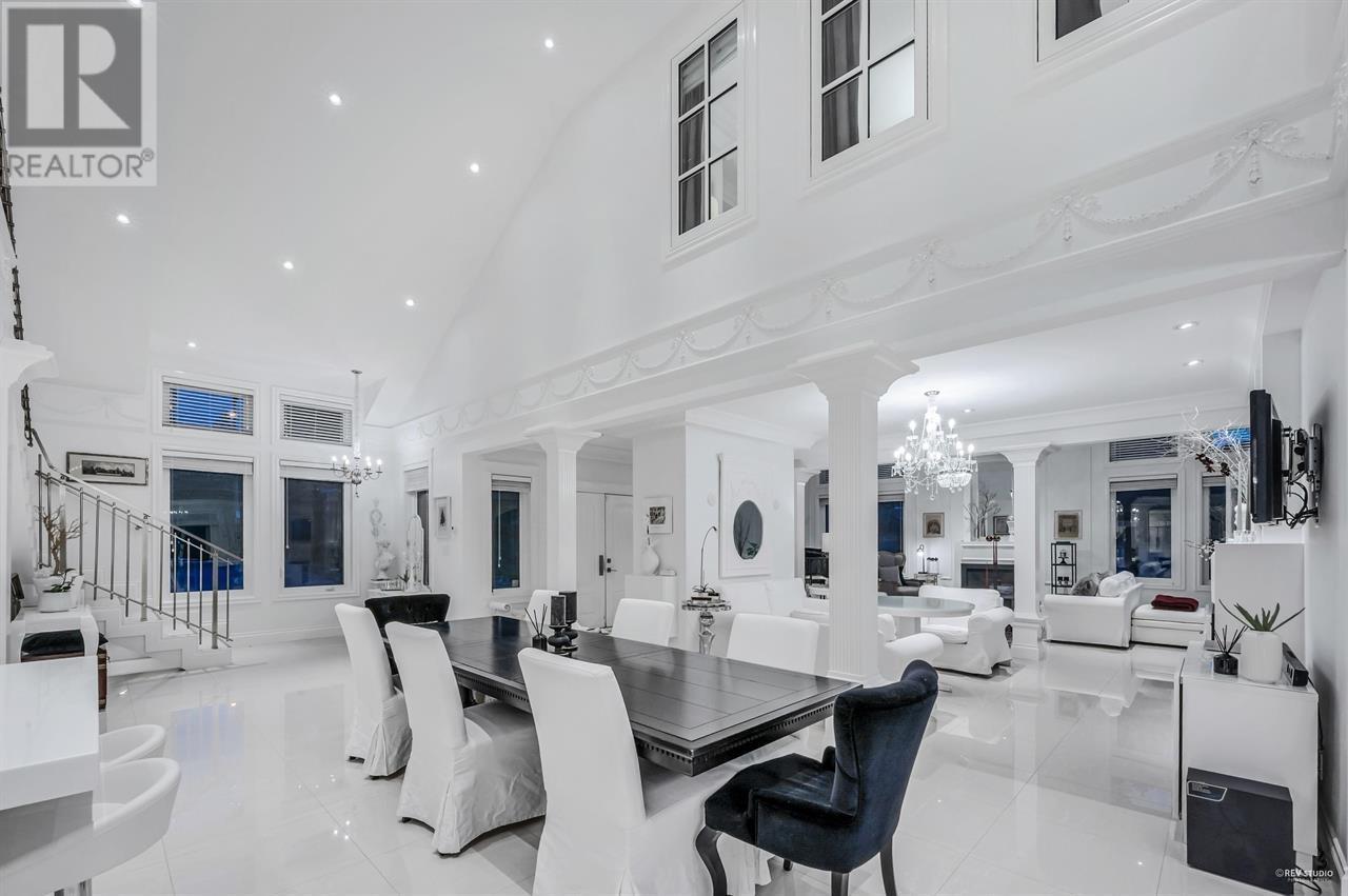 4511 CAPILANO ROAD