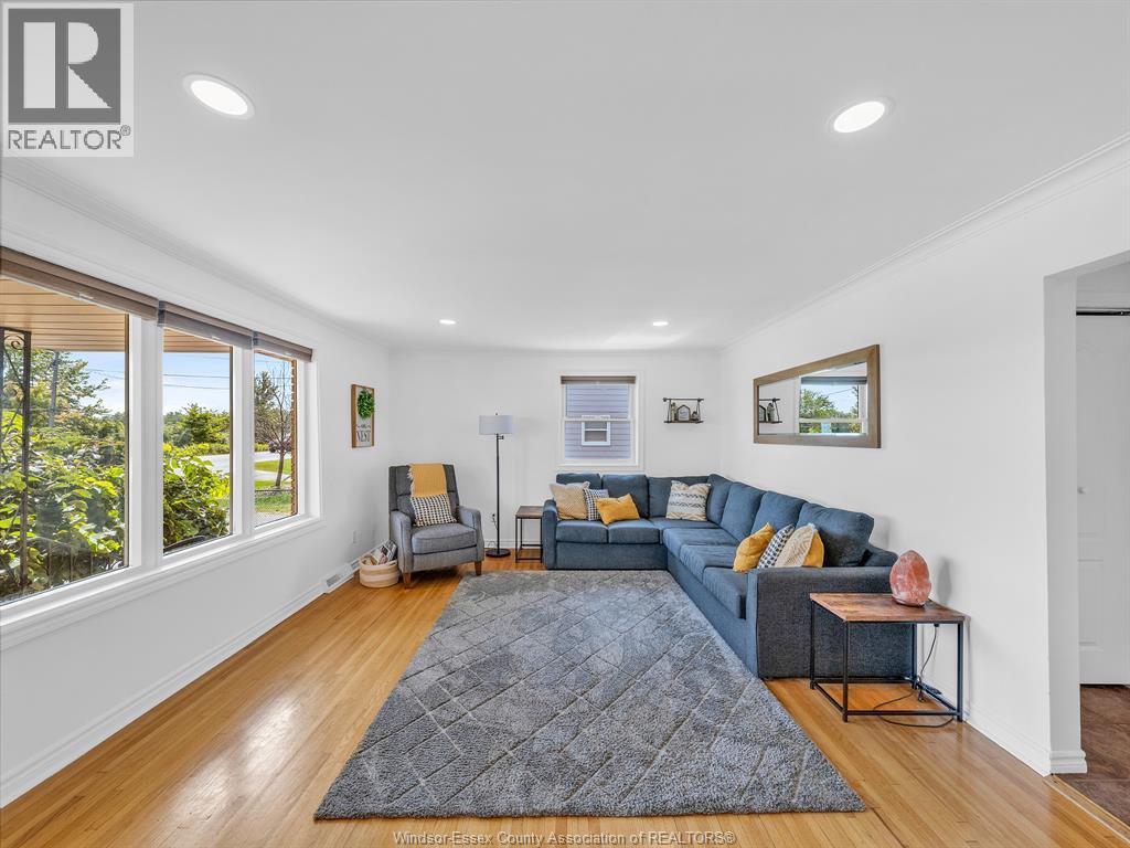 542 CONCESSION RD 2 North