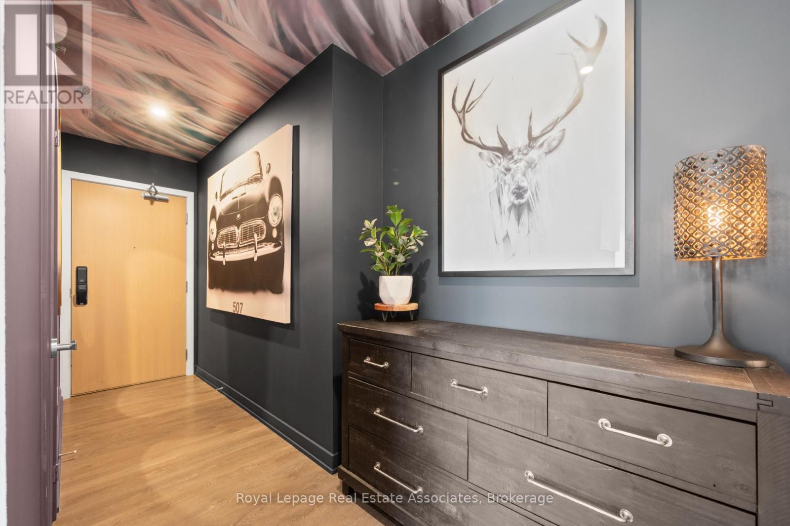 602 - 370 MARTHA STREET