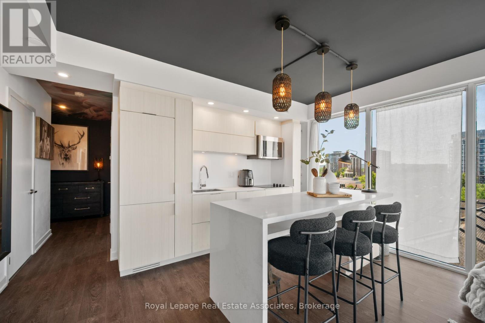 602 - 370 MARTHA STREET