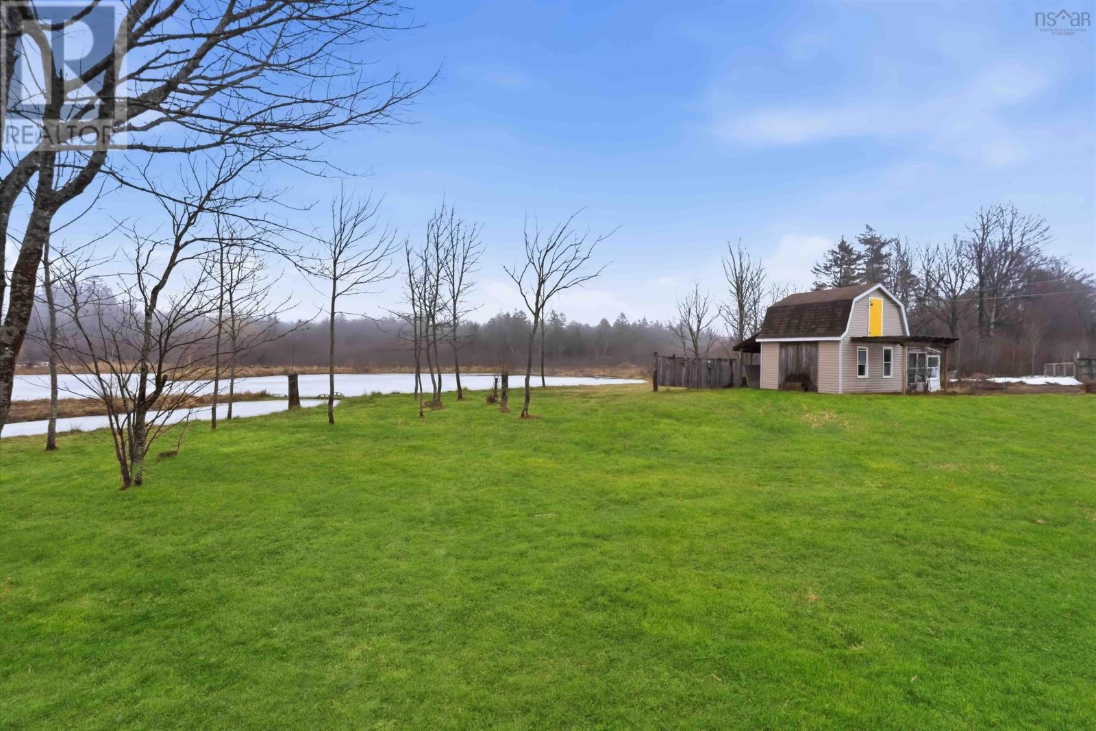 1476 Highway 360 - Photo 4