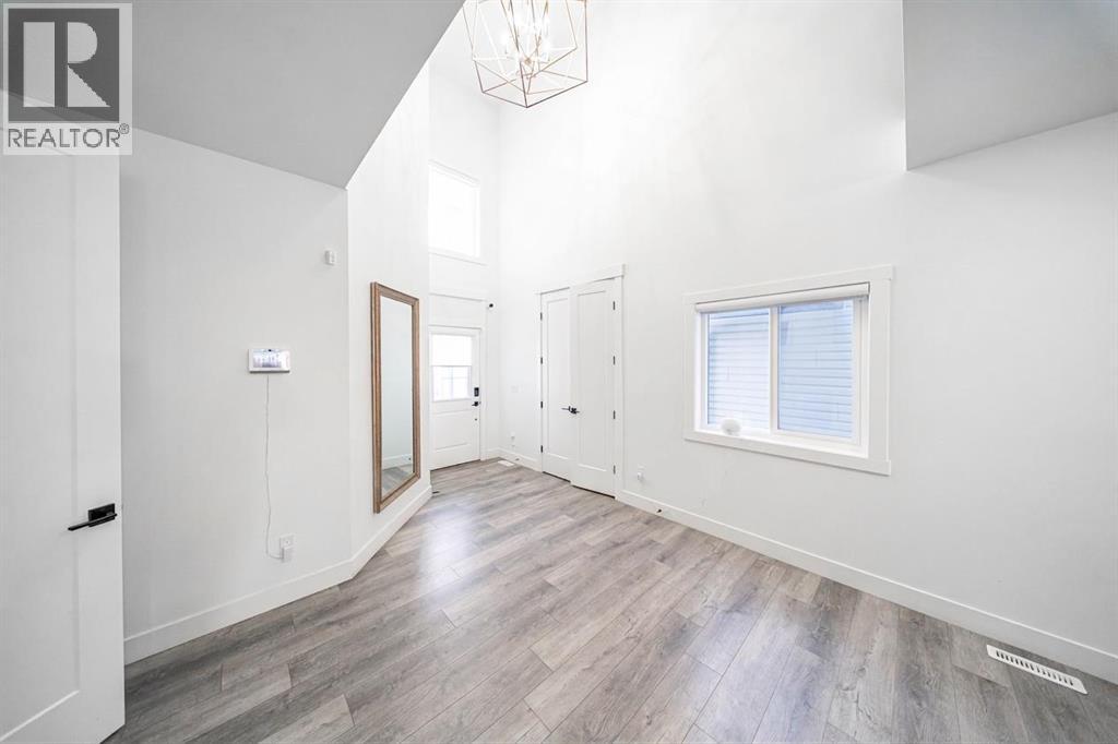 123 Saddlecrest Grove NE