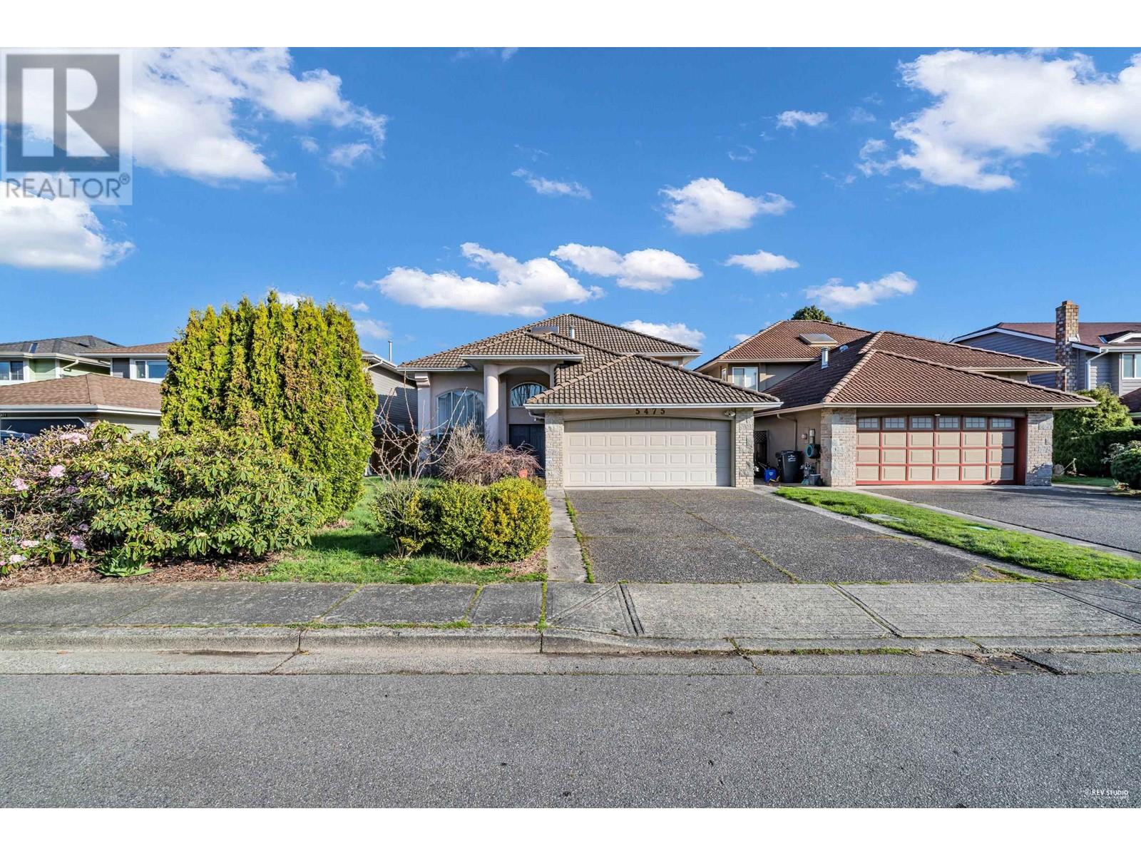 5475 LACKNER CRESCENT