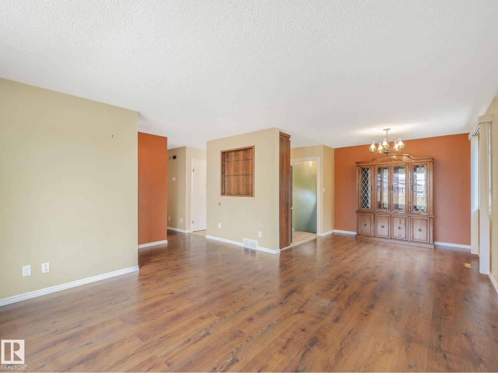 13547 24 ST NW