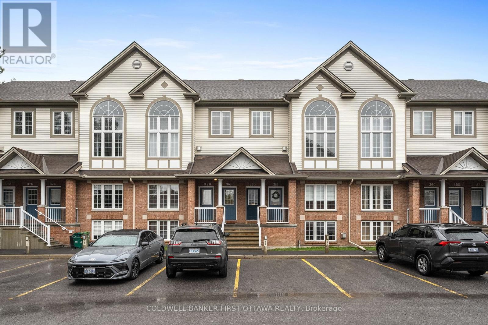 Photo 1 of 39 — 366 WIFFEN PRIVATE, Ottawa, ON K2H1G4