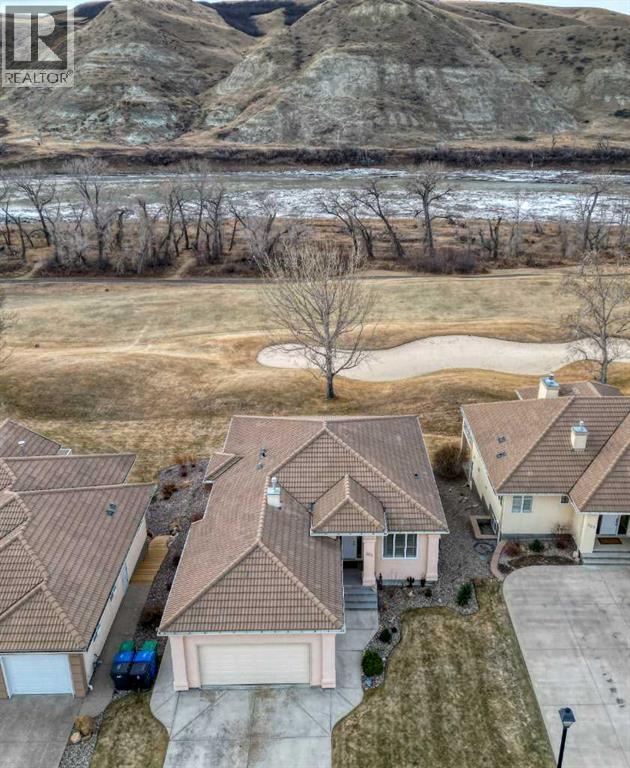 325 Canyon Boulevard W