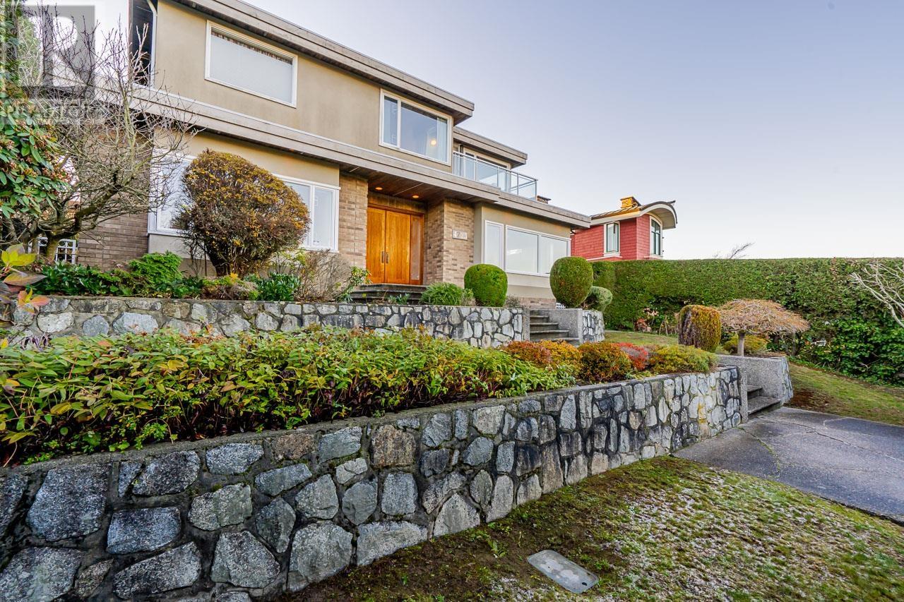 4723 PUGET DRIVE