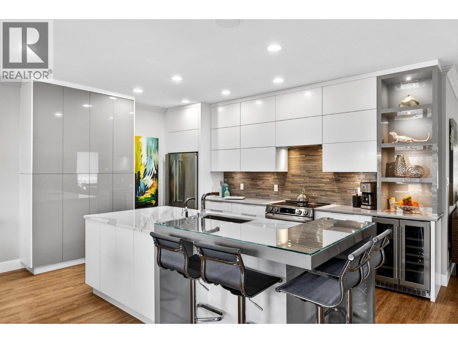 2298 Country Club Drive