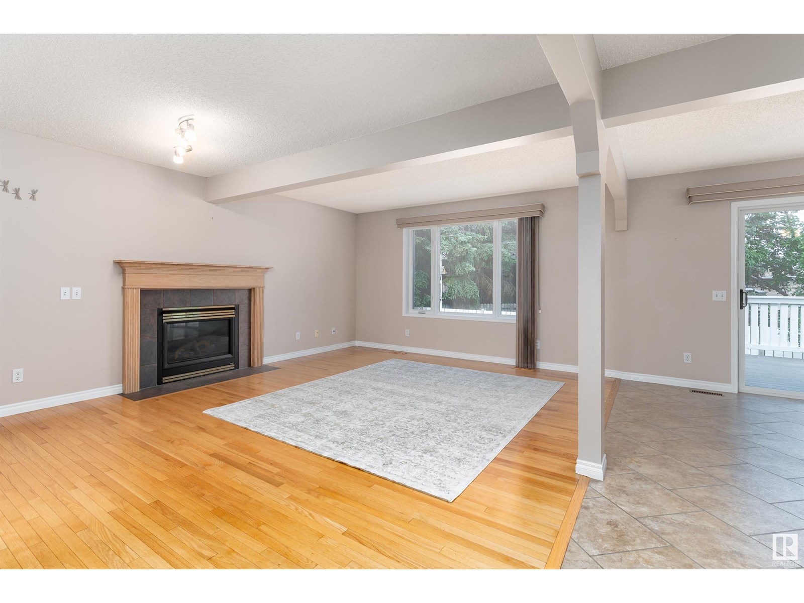 8823 188 ST NW