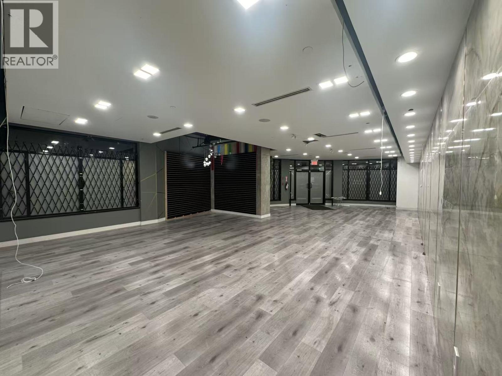 1108 RICHARDS STREET