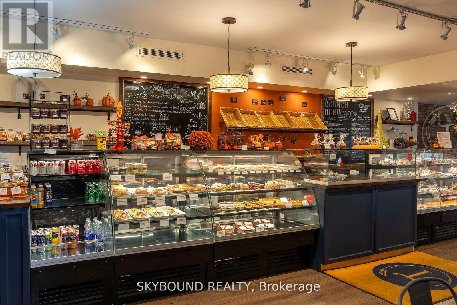 RETAIL UNIT - 1116 EGLINTON AVENUE W