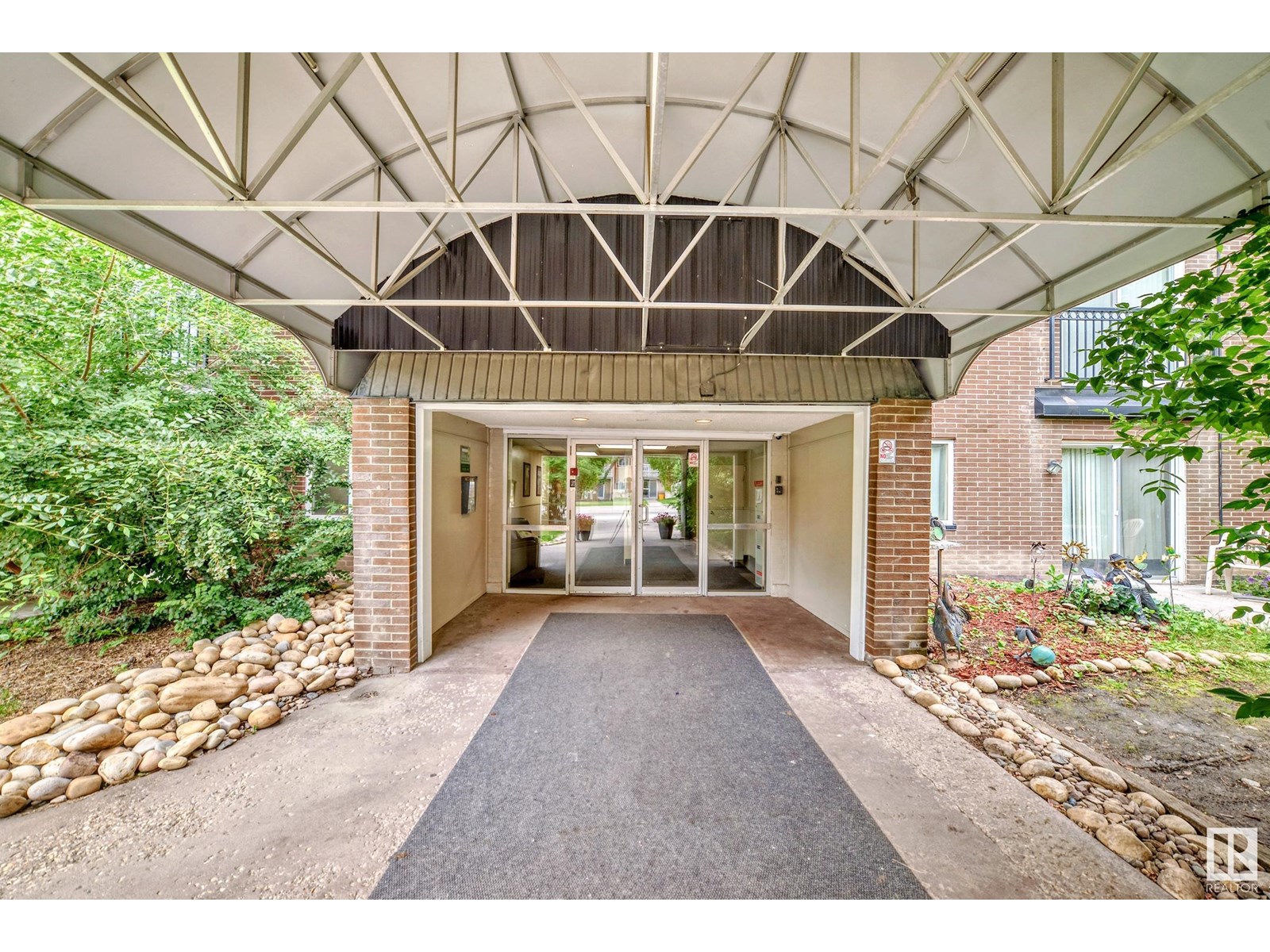#421 10616 156 ST NW