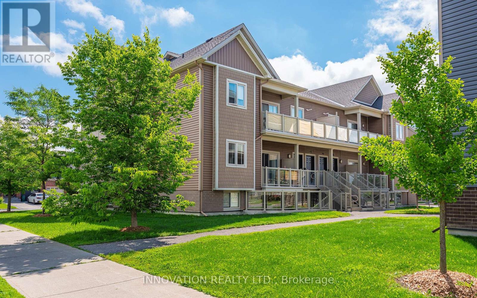 Photo 1 of 31 — 319 BIG SKY PRIVATE, Ottawa, ON K1T0M8